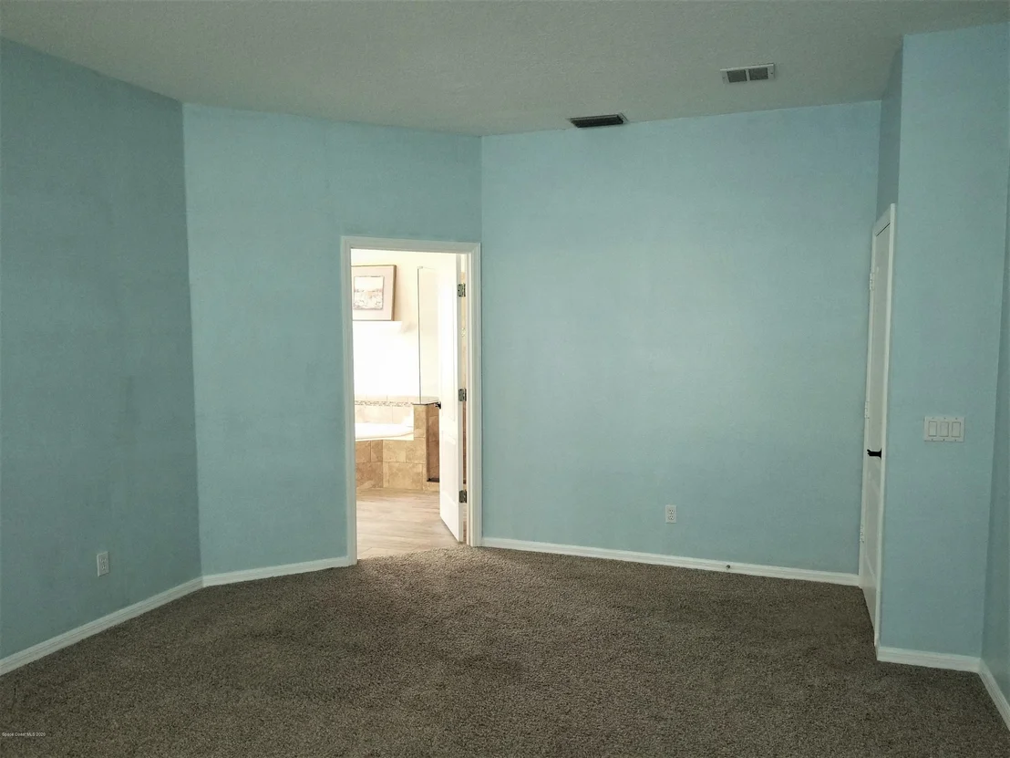 Photo of 667 Autumn Glen Drive