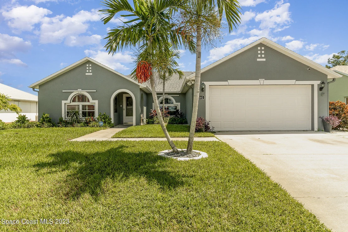 Photo of 1202 Meadow Lake Road