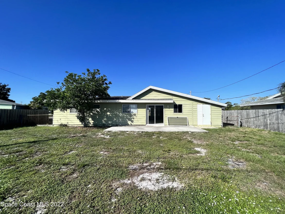 Photo of 949 Jersey Lane NE