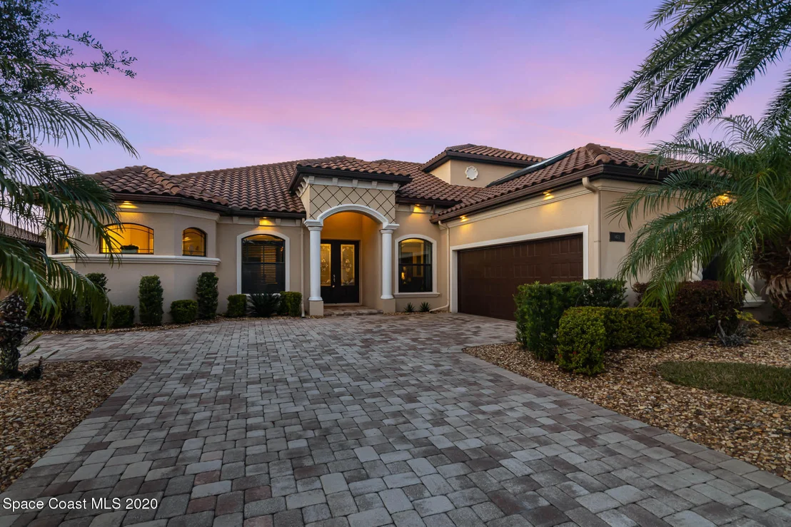 Photo of 1472 Tralee Bay Avenue