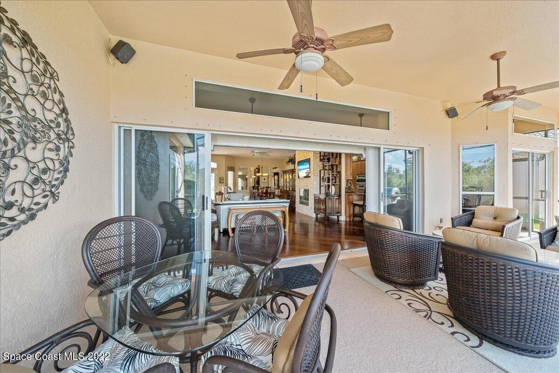 Photo of 937 Palm Brook Drive