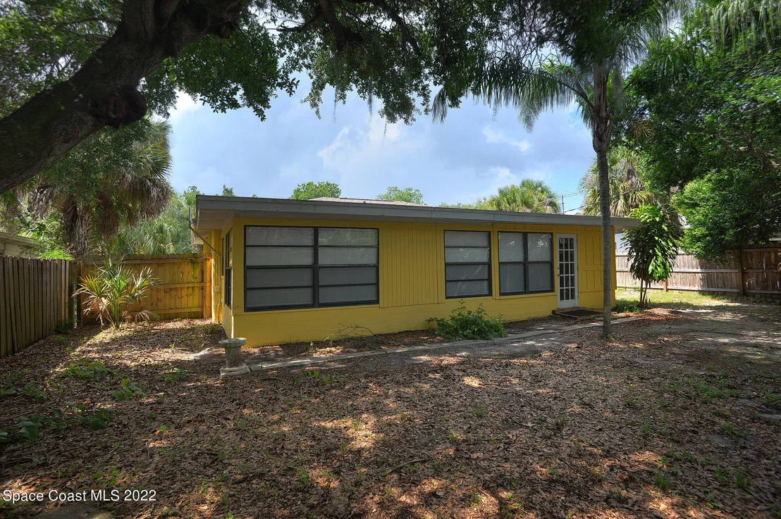 Photo of 560 Shady Lane