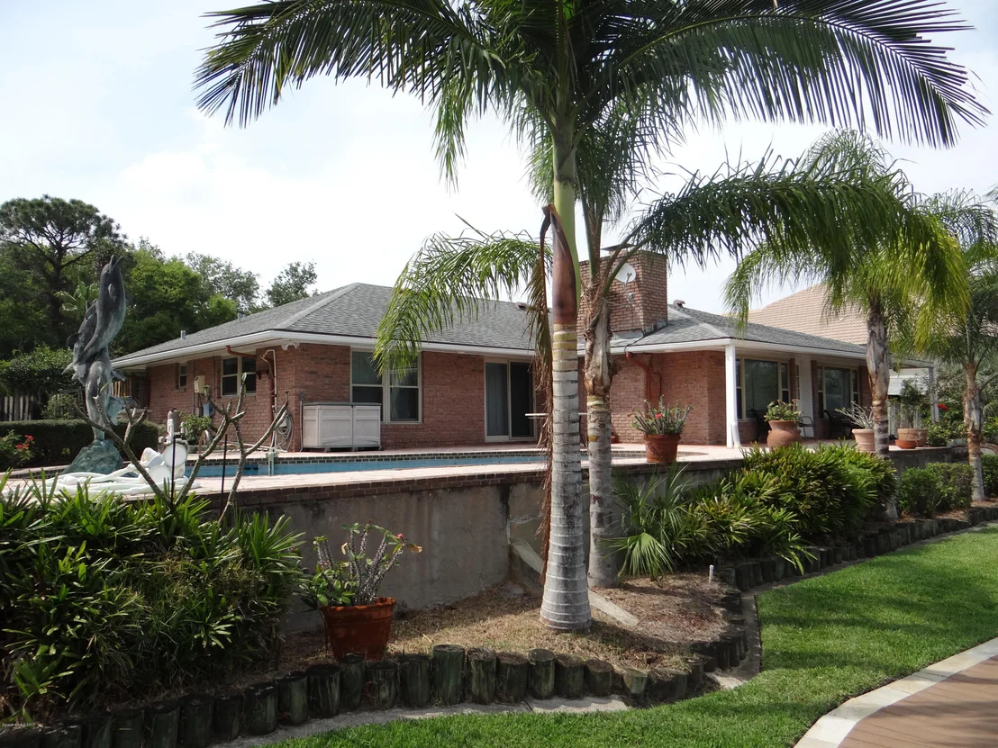 Photo of 1021 Sunswept Road NE