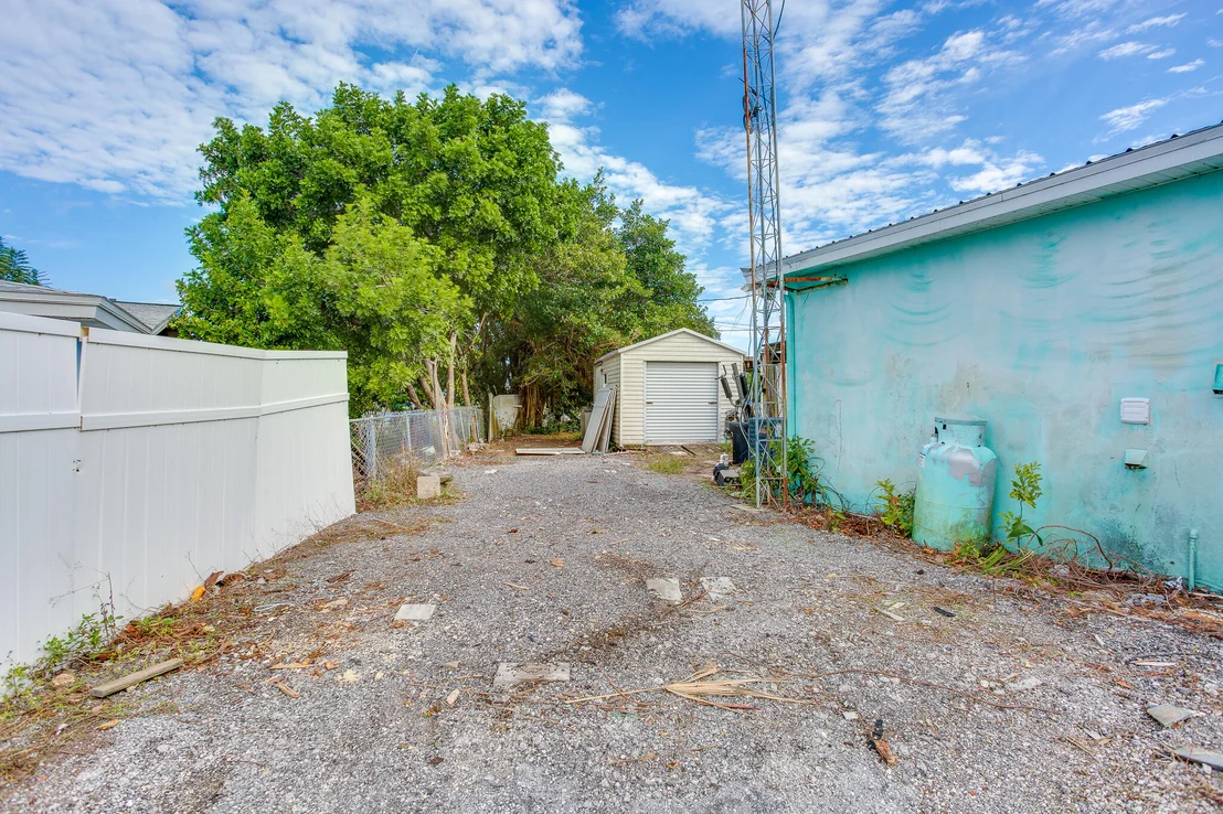 Photo of 2911 Sailfish Street NE