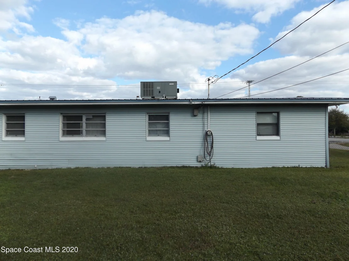 Photo of 1203 Dixon Boulevard