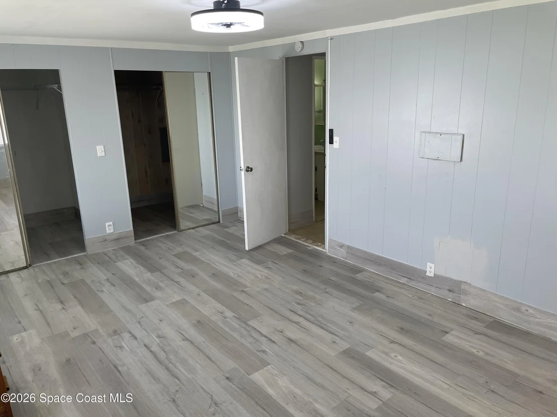 Photo of 621 Oleander Circle