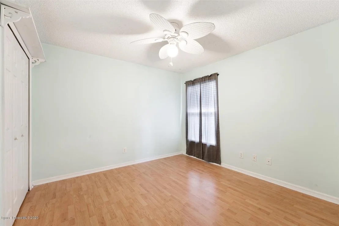 Photo of 200 Oak Lake Road