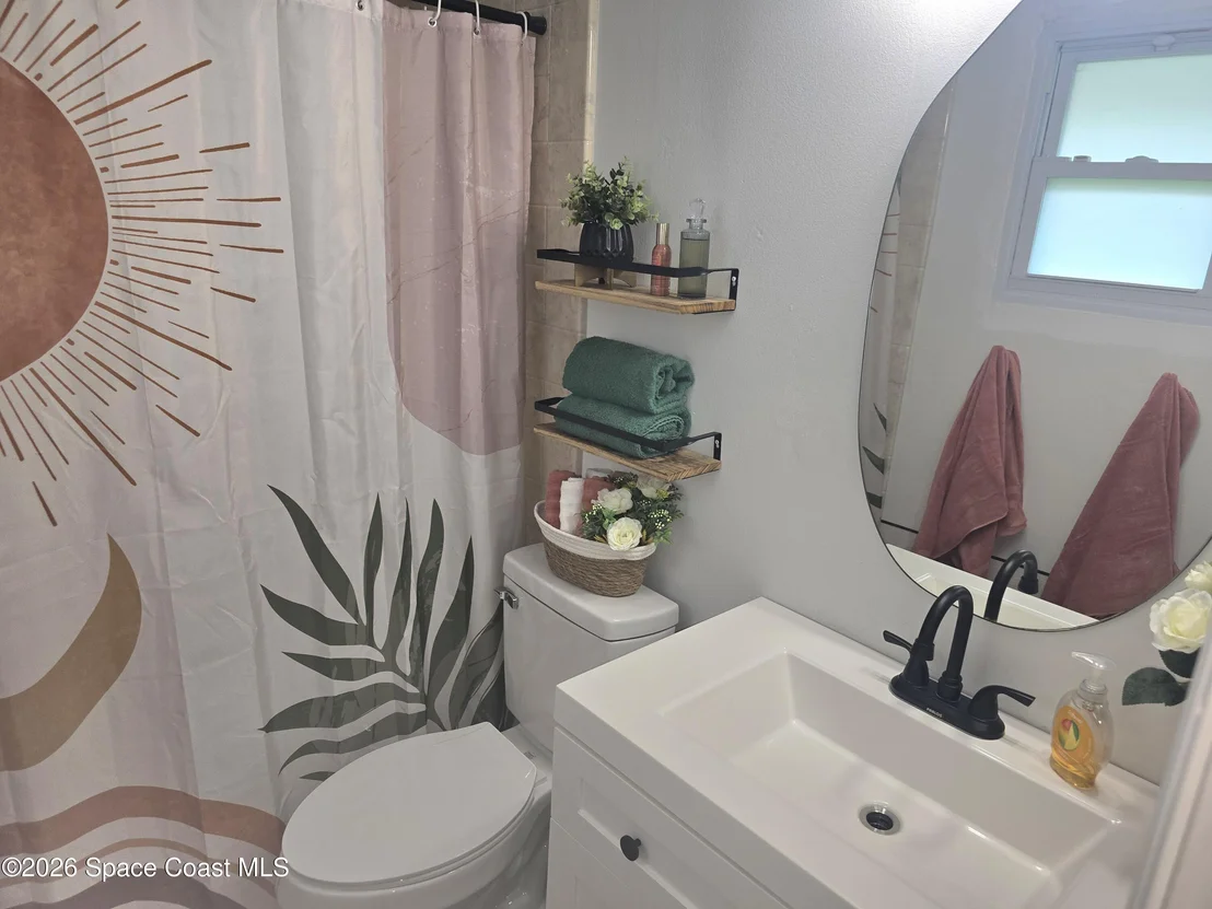 Photo of 910 Ithaca Avenue SE