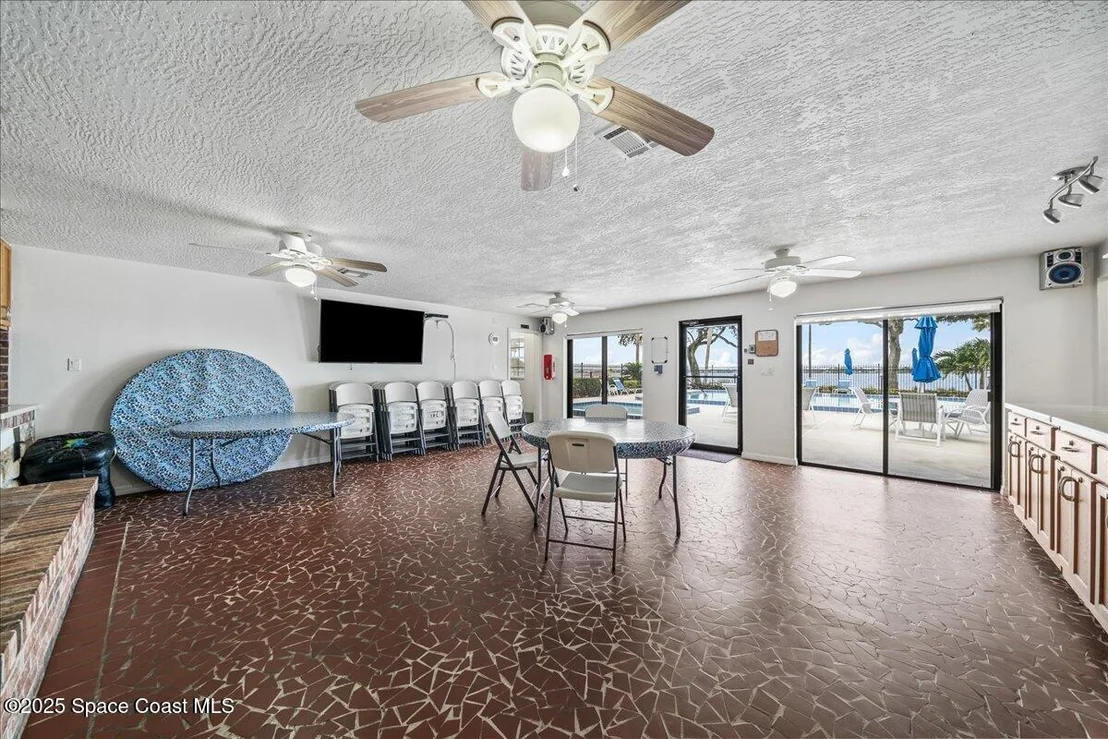 Photo of Unit 303 at 1049 Rockledge Drive