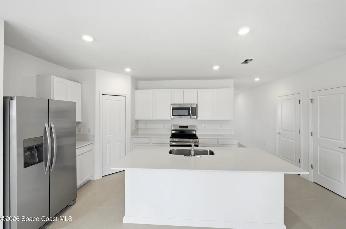 Photo of 1652 Ellsworth Circle SW