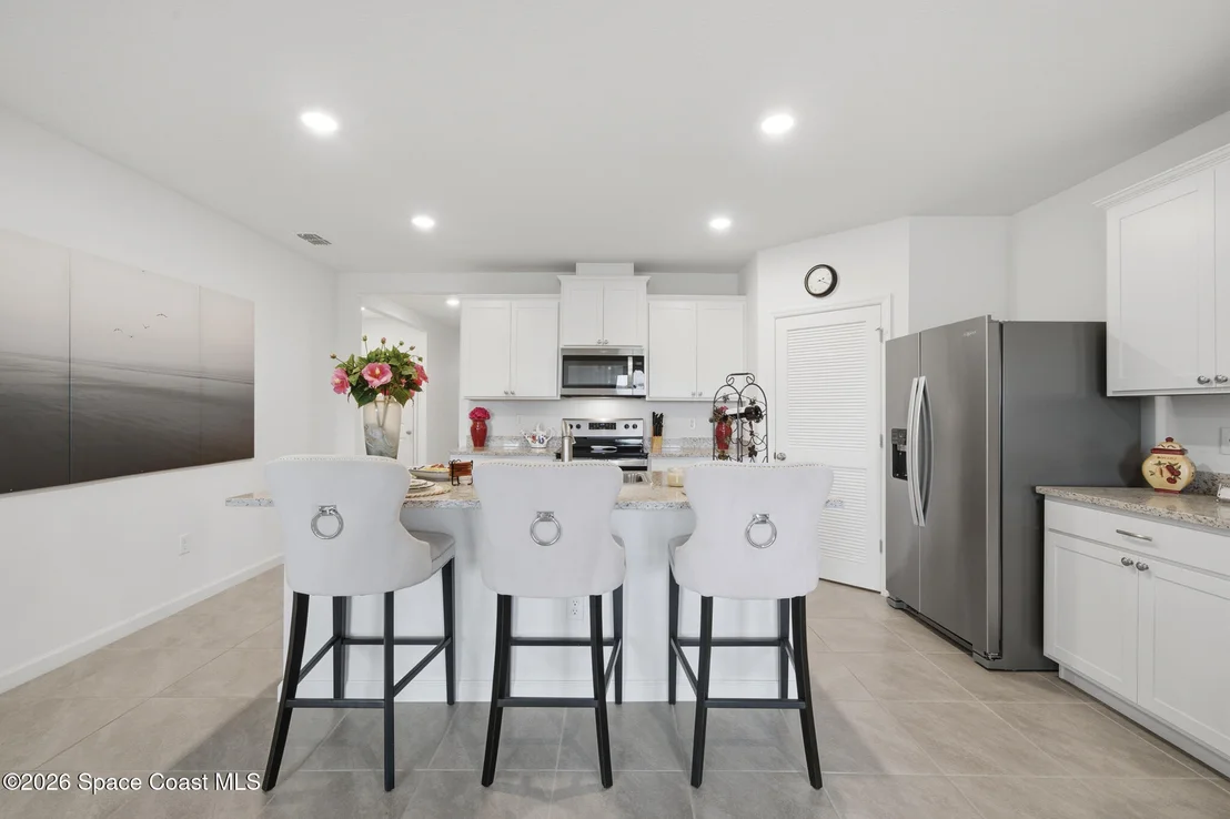 Photo of 6784 Topaz Drive