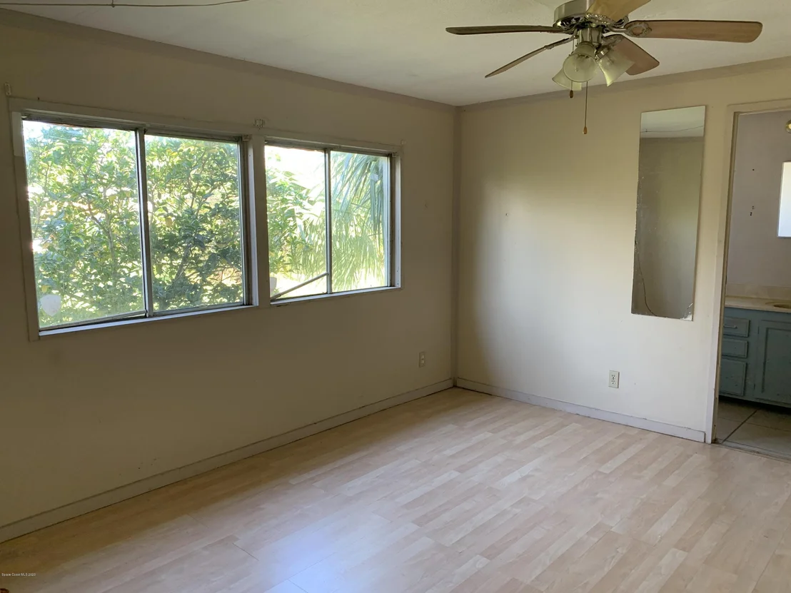 Photo of 517 Vivian Drive