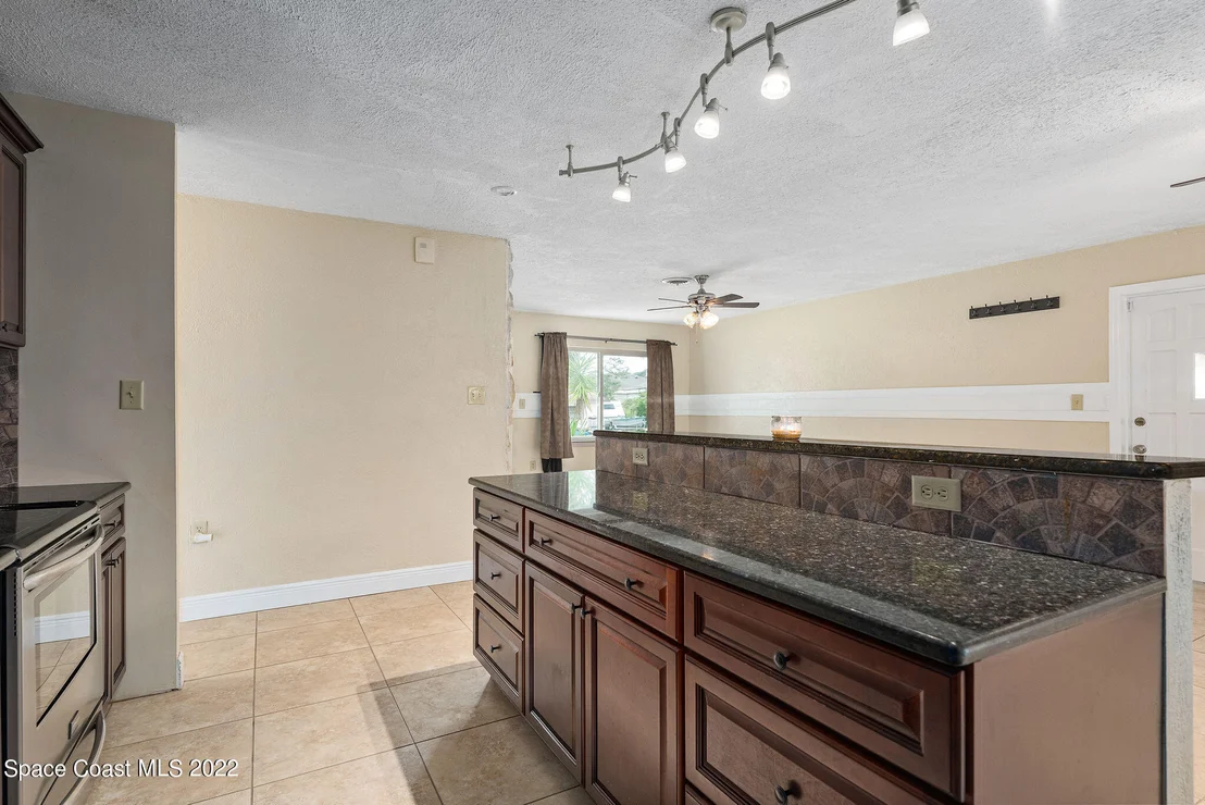 Photo of 32 Knollwood Drive