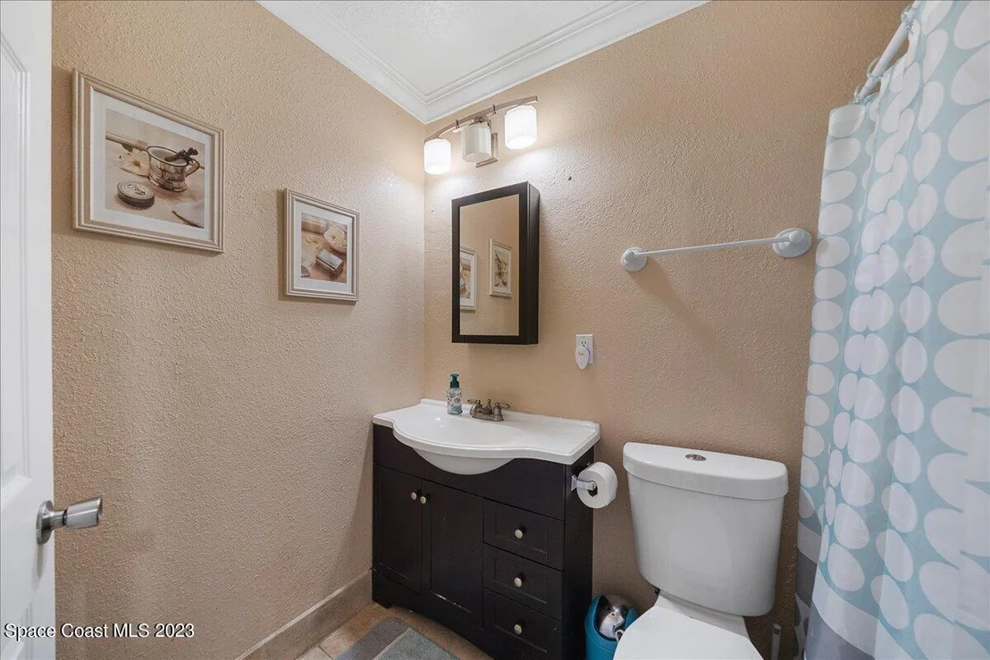 Photo of 380 Maple Place