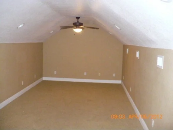 Photo of 4634 Longbow