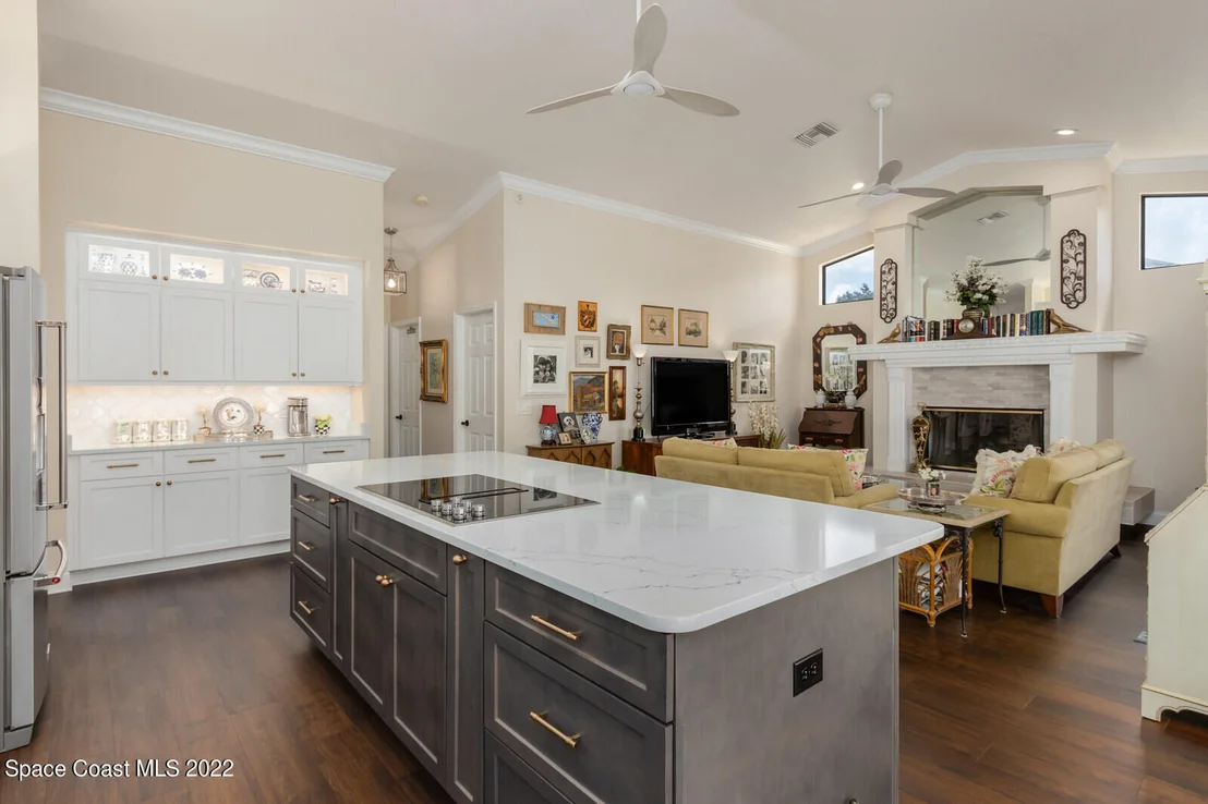 Photo of 963 Spanish Wells Drive