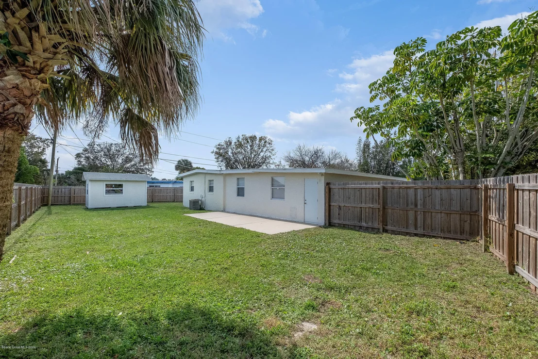 Photo of 1933 Elmwood Drive