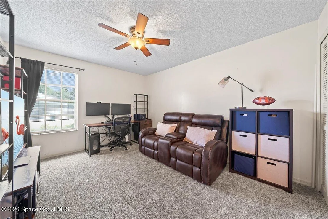 Photo of 3320 Lakeview Circle