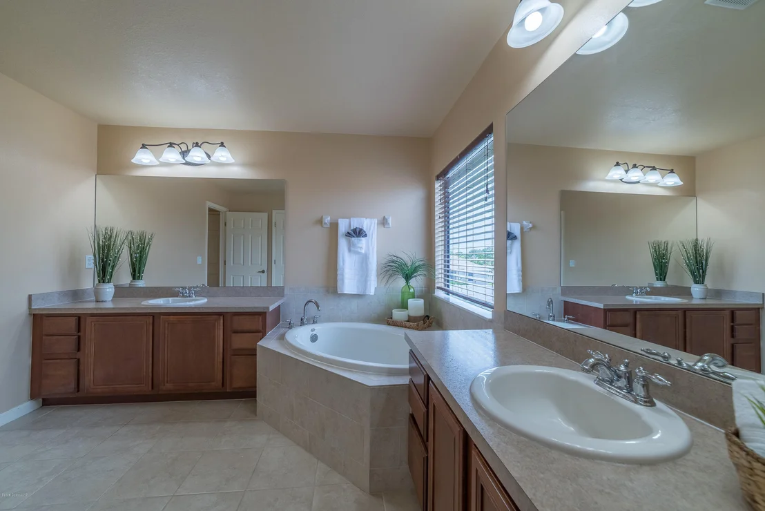 Photo of 980 Whetstone Place