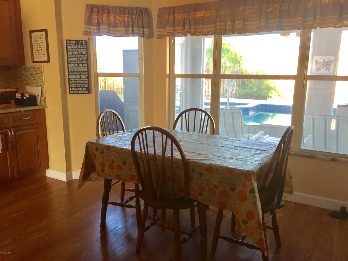 Photo of 1466 Wellington Circle