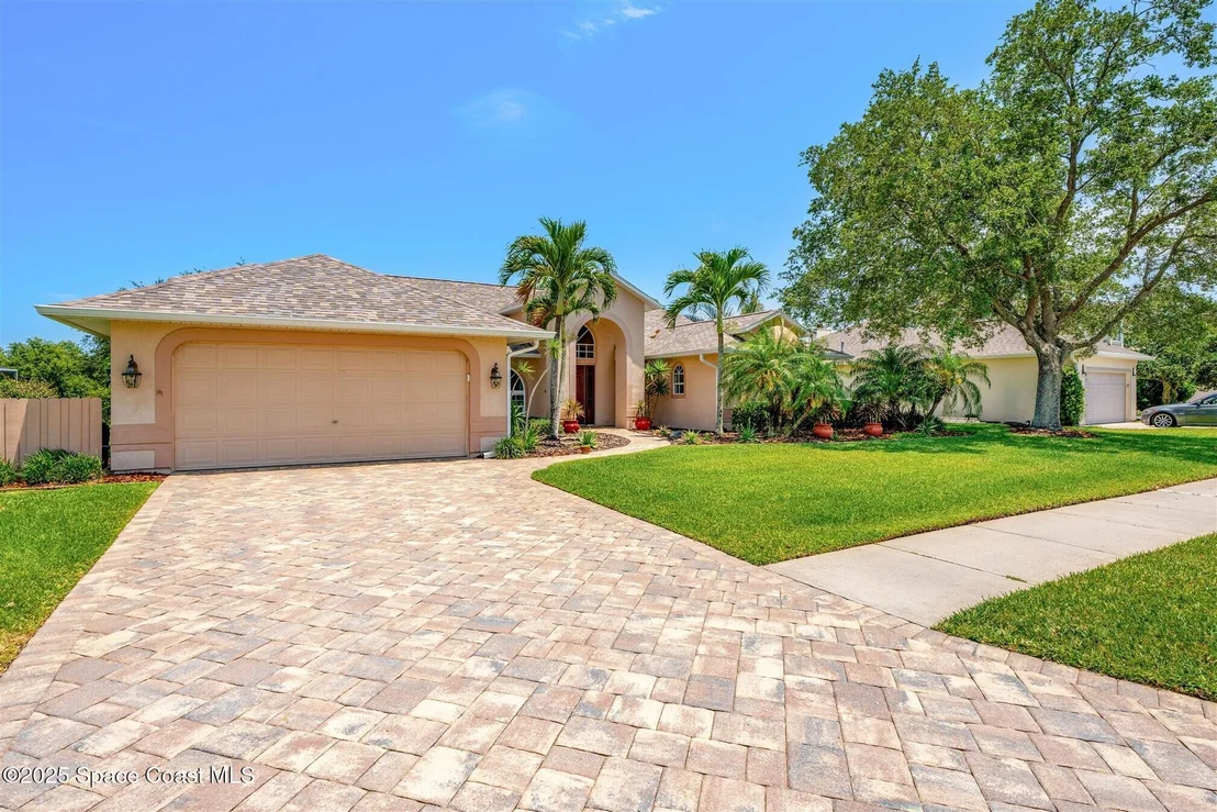 Photo of 952 Wildwood Drive