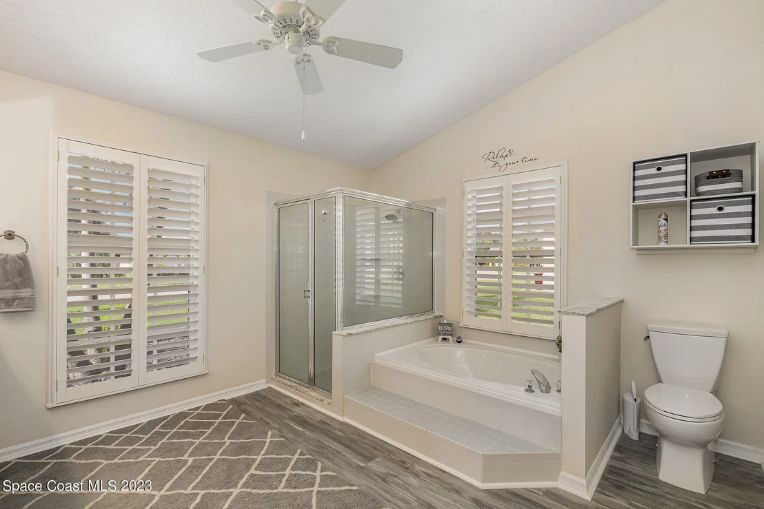 Photo of 321 Lake Victoria Circle