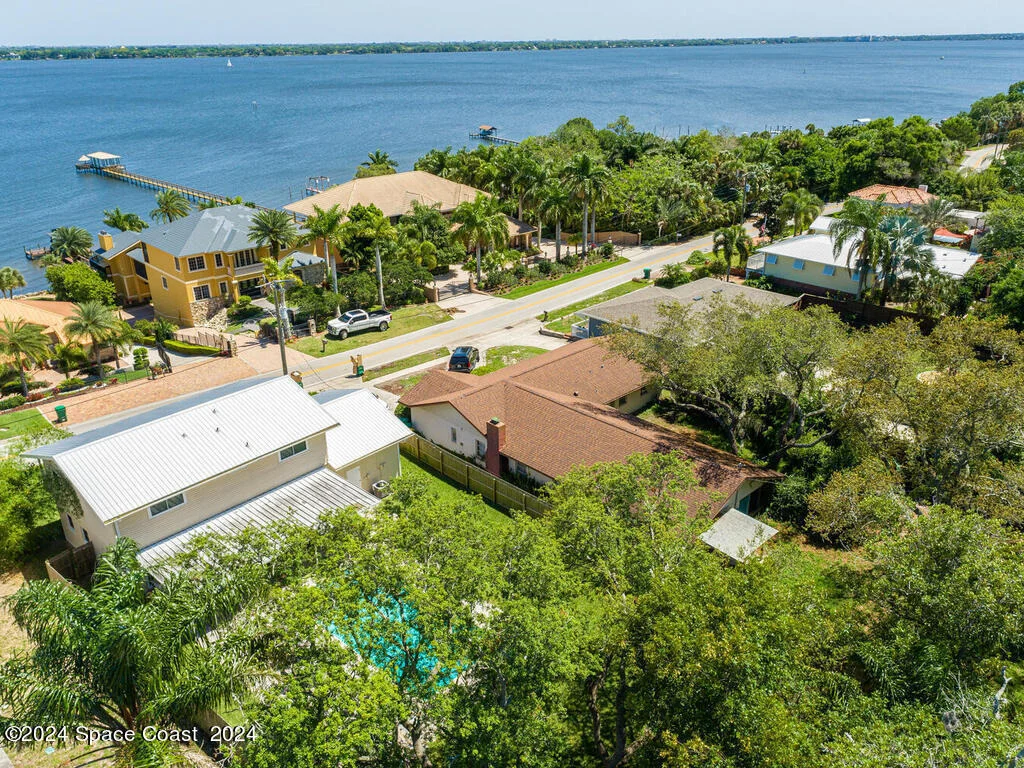 Photo of 2125 Indian River Drive