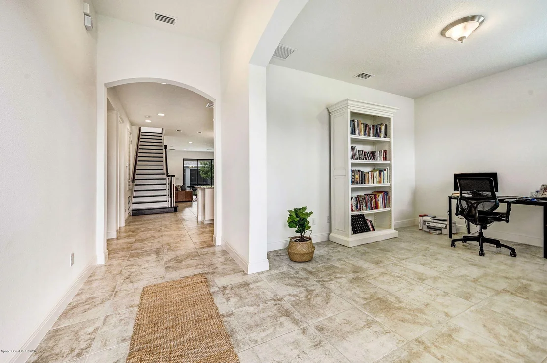 Photo of 2931 Casterton Drive