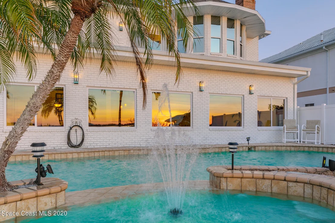 Photo of 466 Lanternback Island Drive