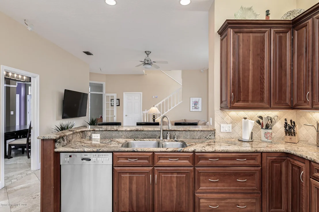 Photo of 4435 Canard Road