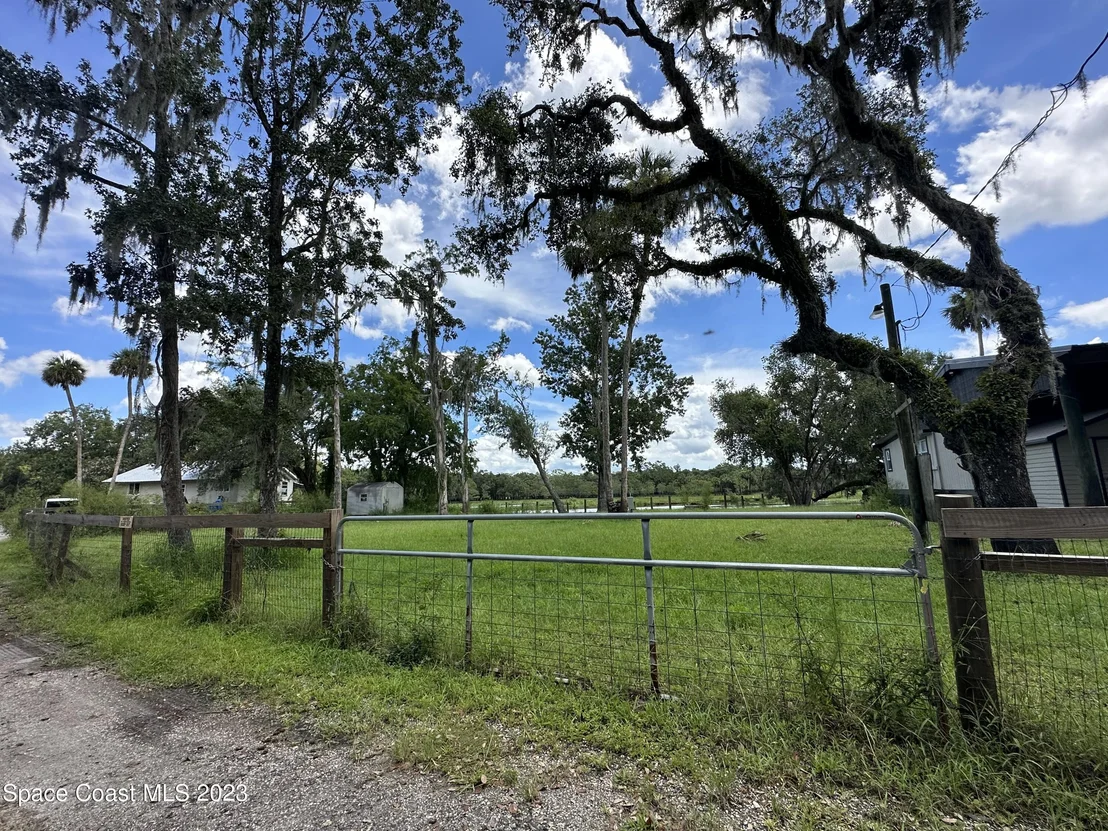 Photo of 4485 Cypress Bend Bend