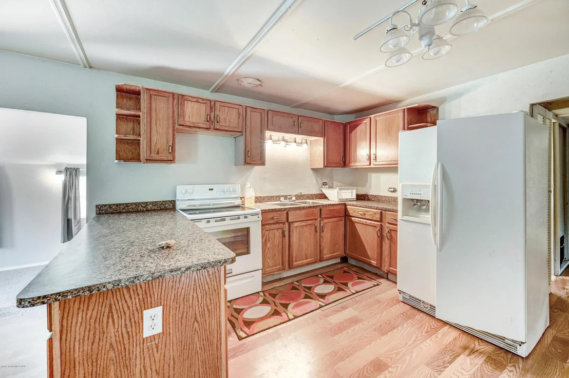 Photo of 6976 Ash Drive