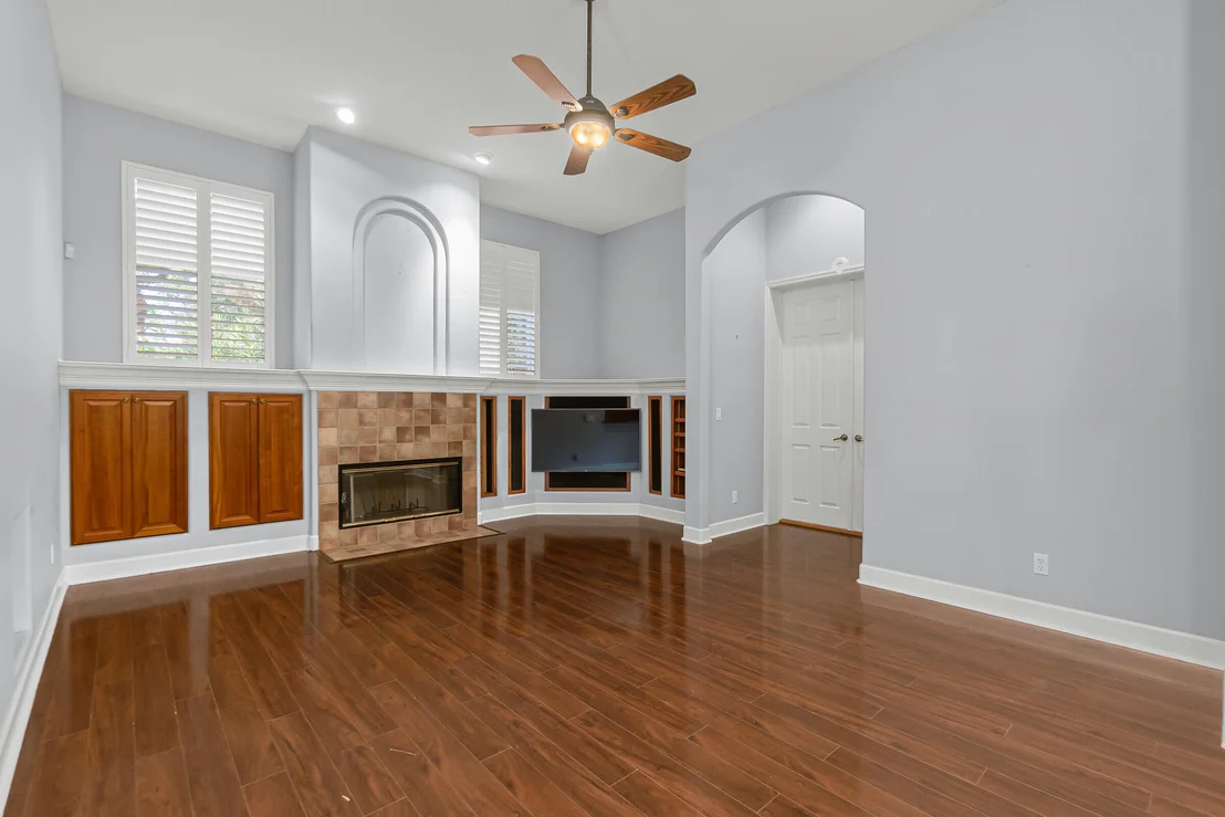 Photo of 4381 Ligustrum Drive