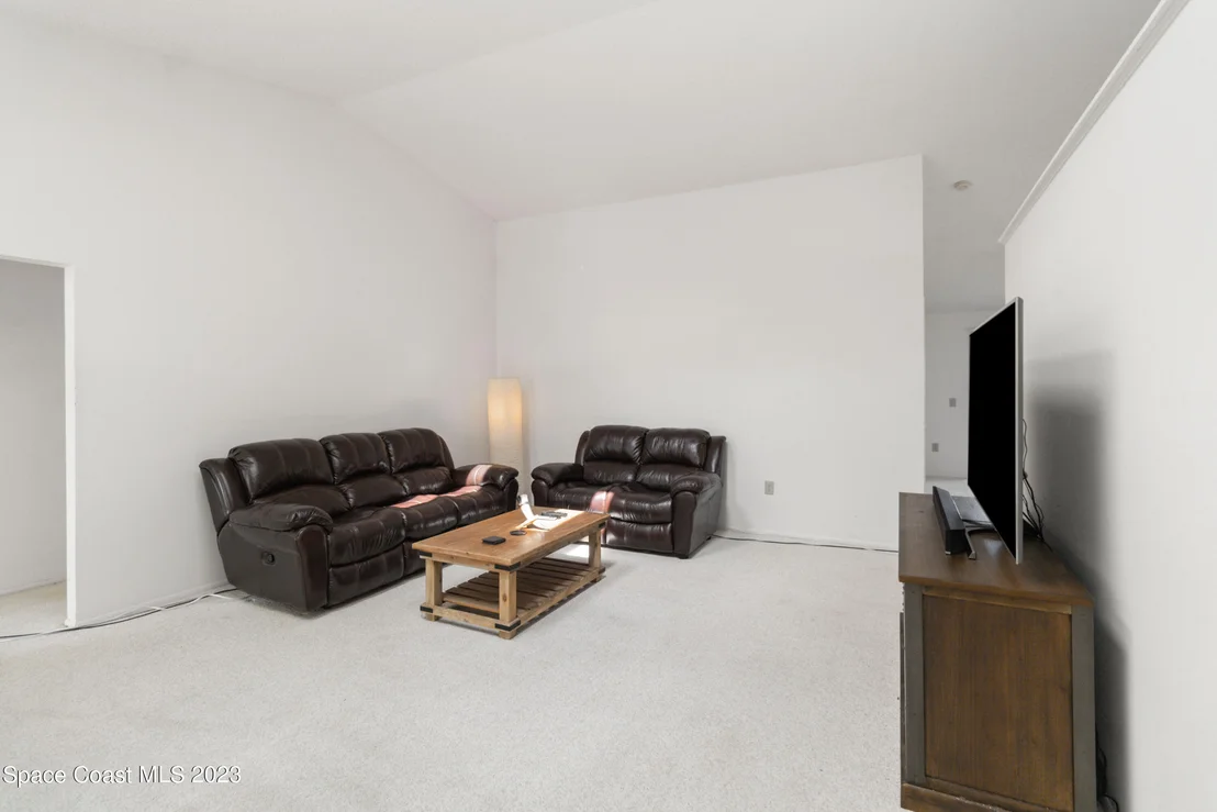 Photo of 1744 Clover Circle