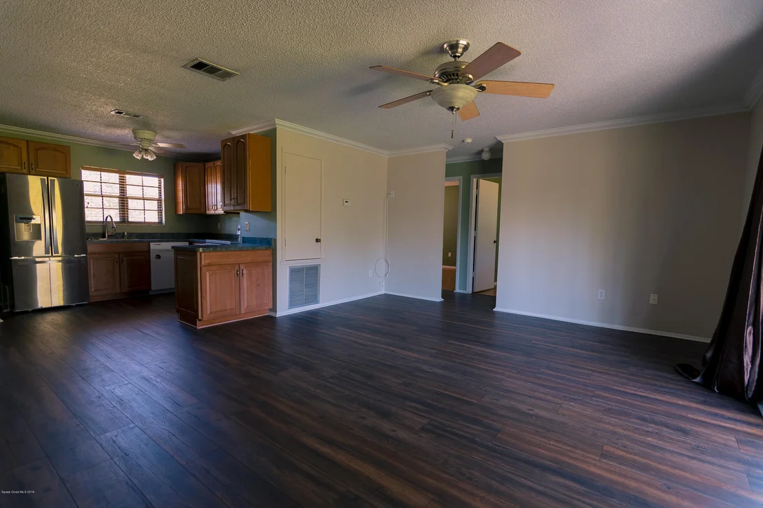 Photo of 949 Ginger Way