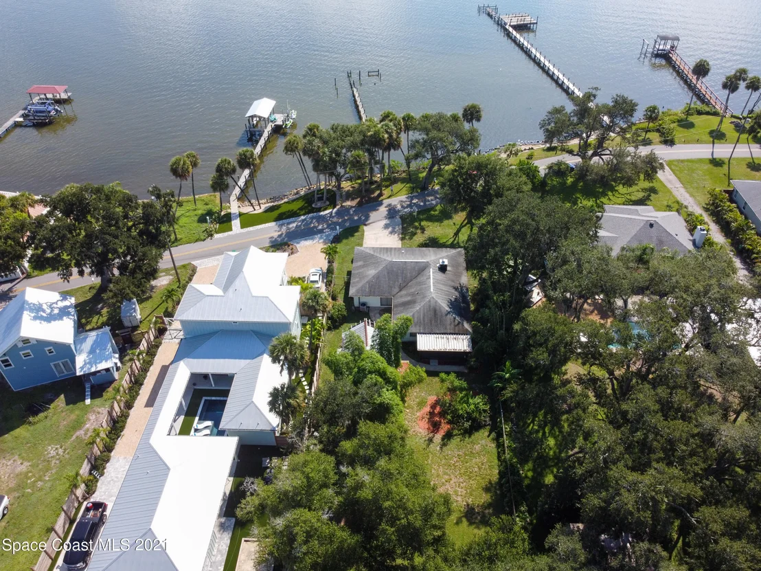 Photo of 4235 Indian River Drive