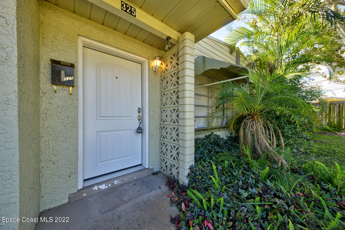 Photo of 325 Orchid Boulevard