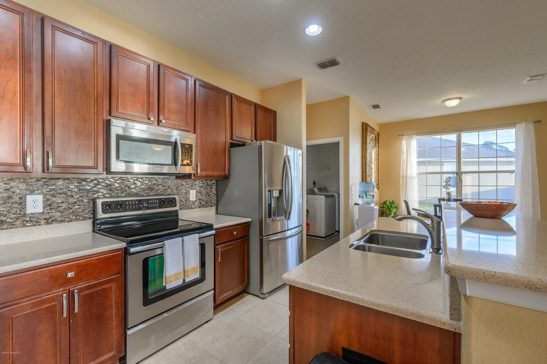 Photo of 212 Abernathy Circle SE