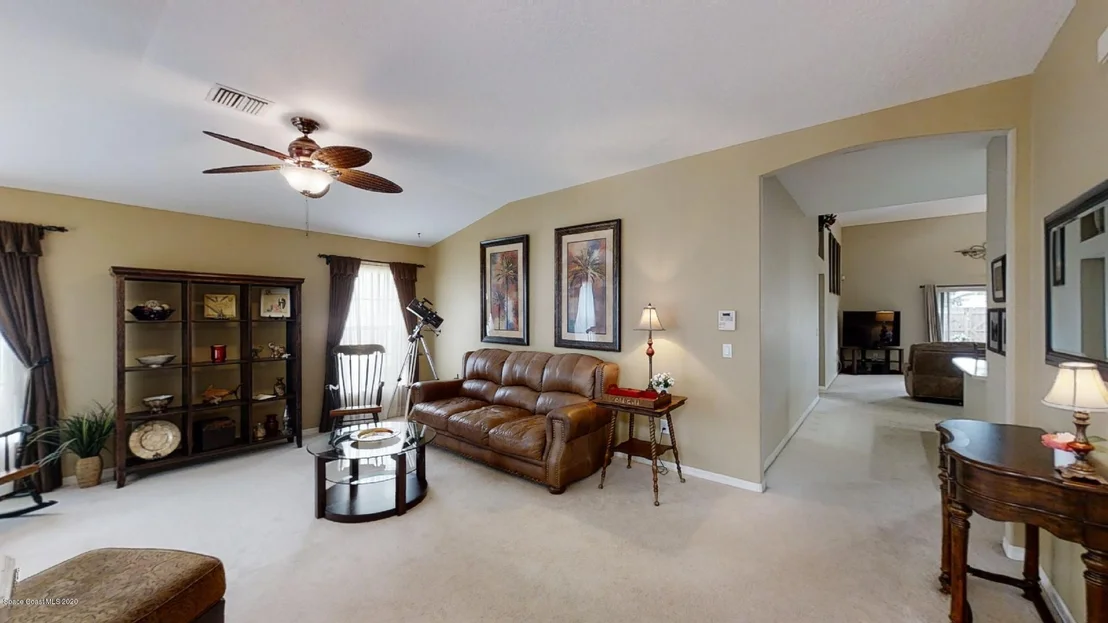 Photo of 1670 Rustic Way