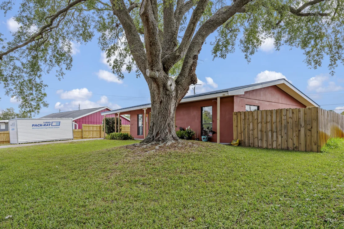 Photo of 631 Aloha Avenue