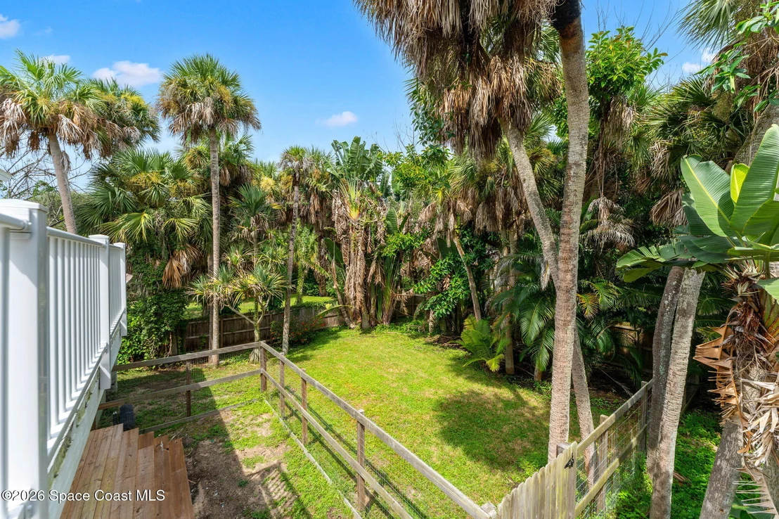 Photo of 220 Cardinal Drive