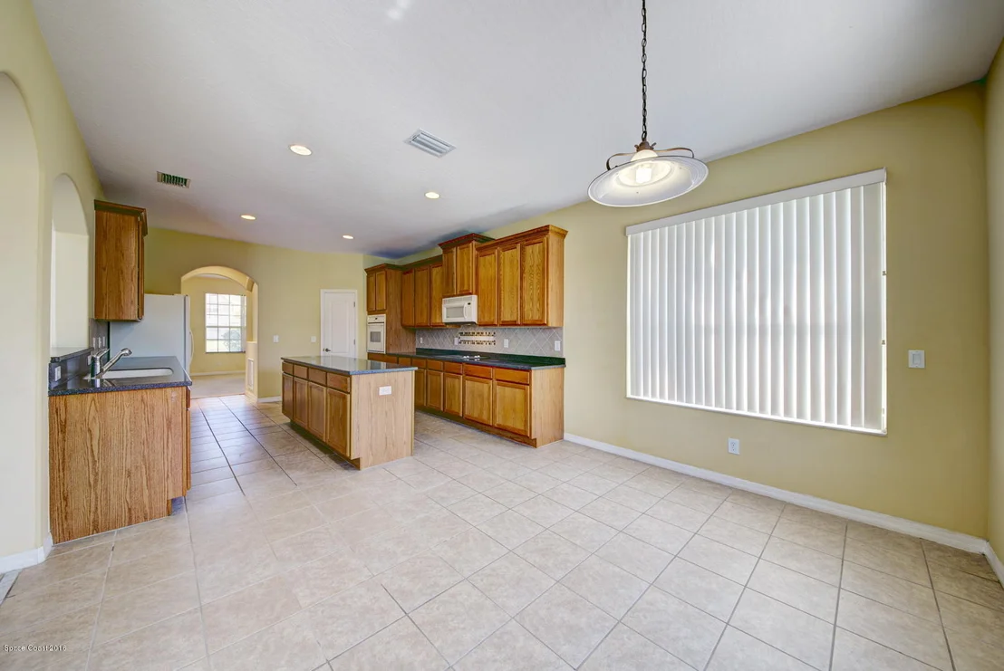 Photo of 3516 Peninsula Circle