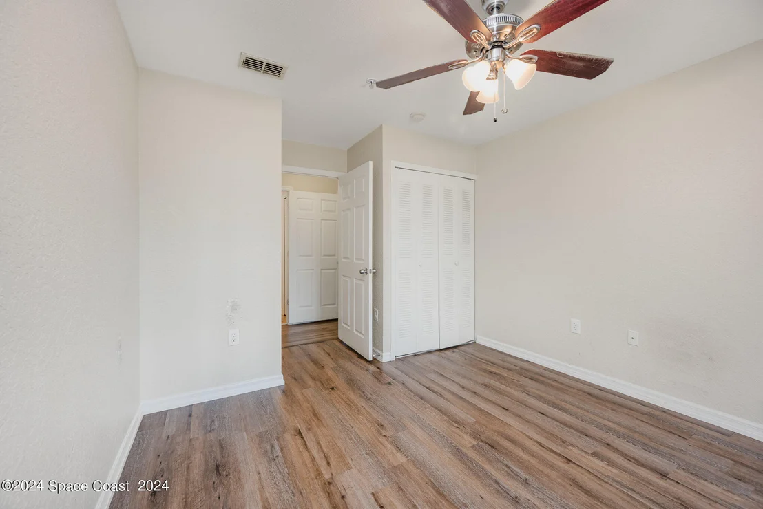 Photo of Unit 1021 at 3501 D'Avinci Way