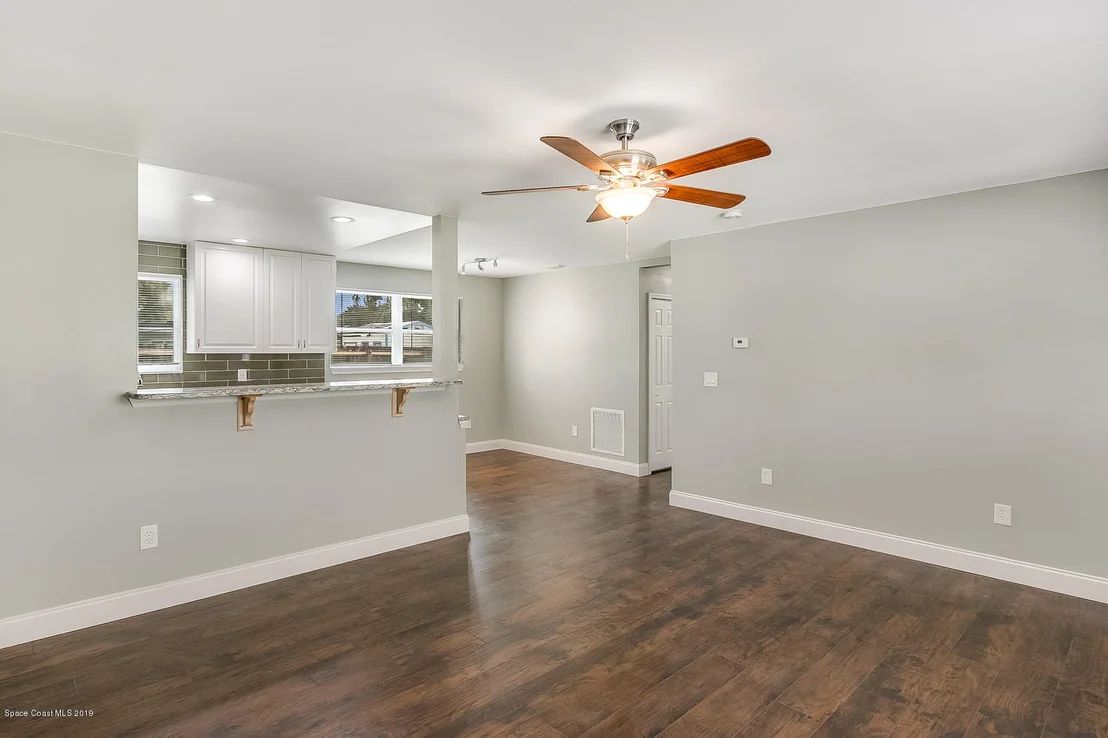 Photo of 1216 Duke Way