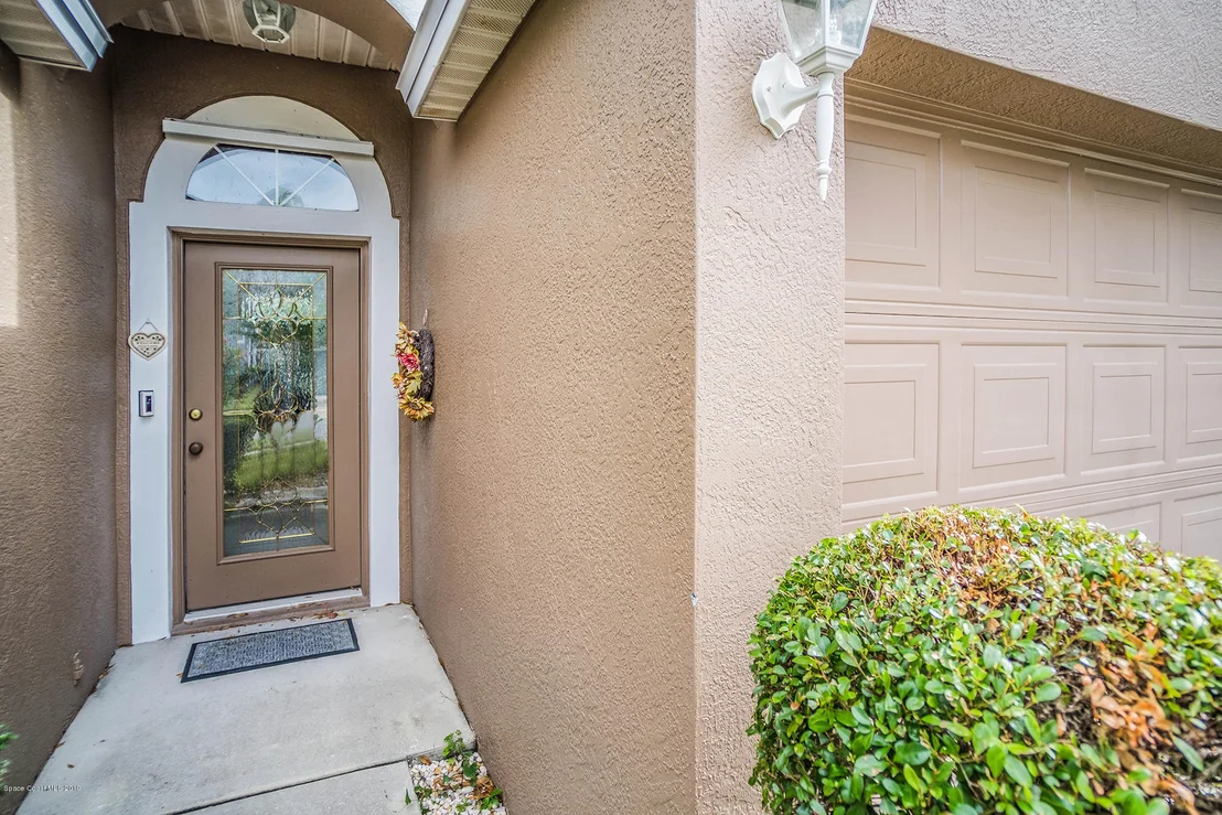 Photo of 864 Villa Drive