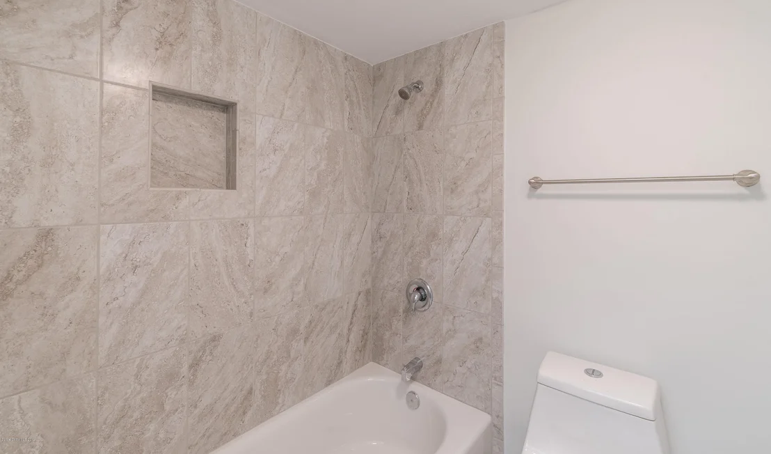 Photo of 1449 Meadowbrook Road NE