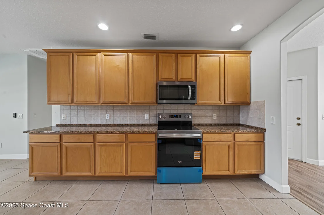 Photo of 1785 Windbrook Drive SE