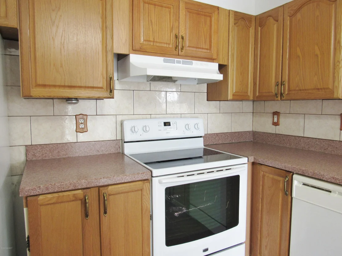 Photo of 969 NE Wateroak Drive