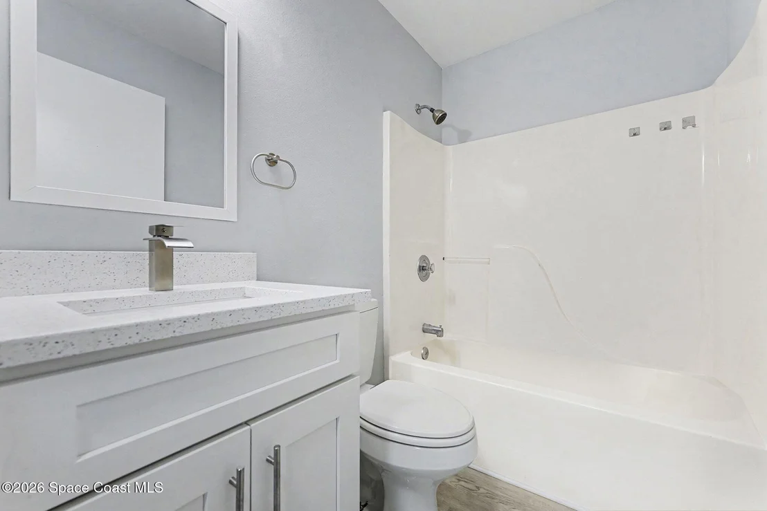 Photo of 876 Brookview Lane