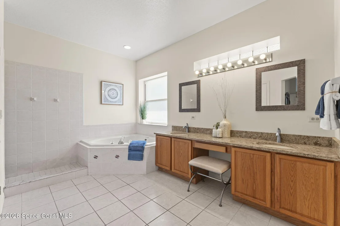 Photo of 1123 Spring Oak Drive